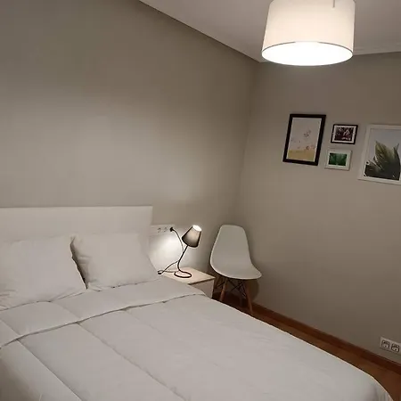 Апартаменти 180a Apartamento En Cimadevilla *
