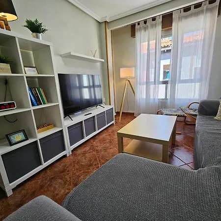 Апартаменти 180a Apartamento En Cimadevilla Хіхон