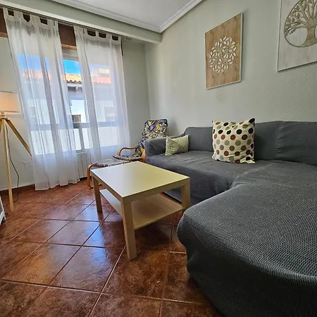 180a Apartamento En Cimadevilla Апартаменти
