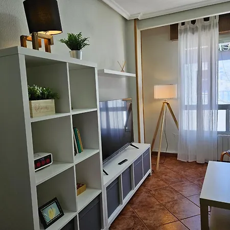 180a Apartamento En Cimadevilla Апартаменти