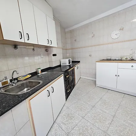 Апартаменти 180a Apartamento En Cimadevilla *